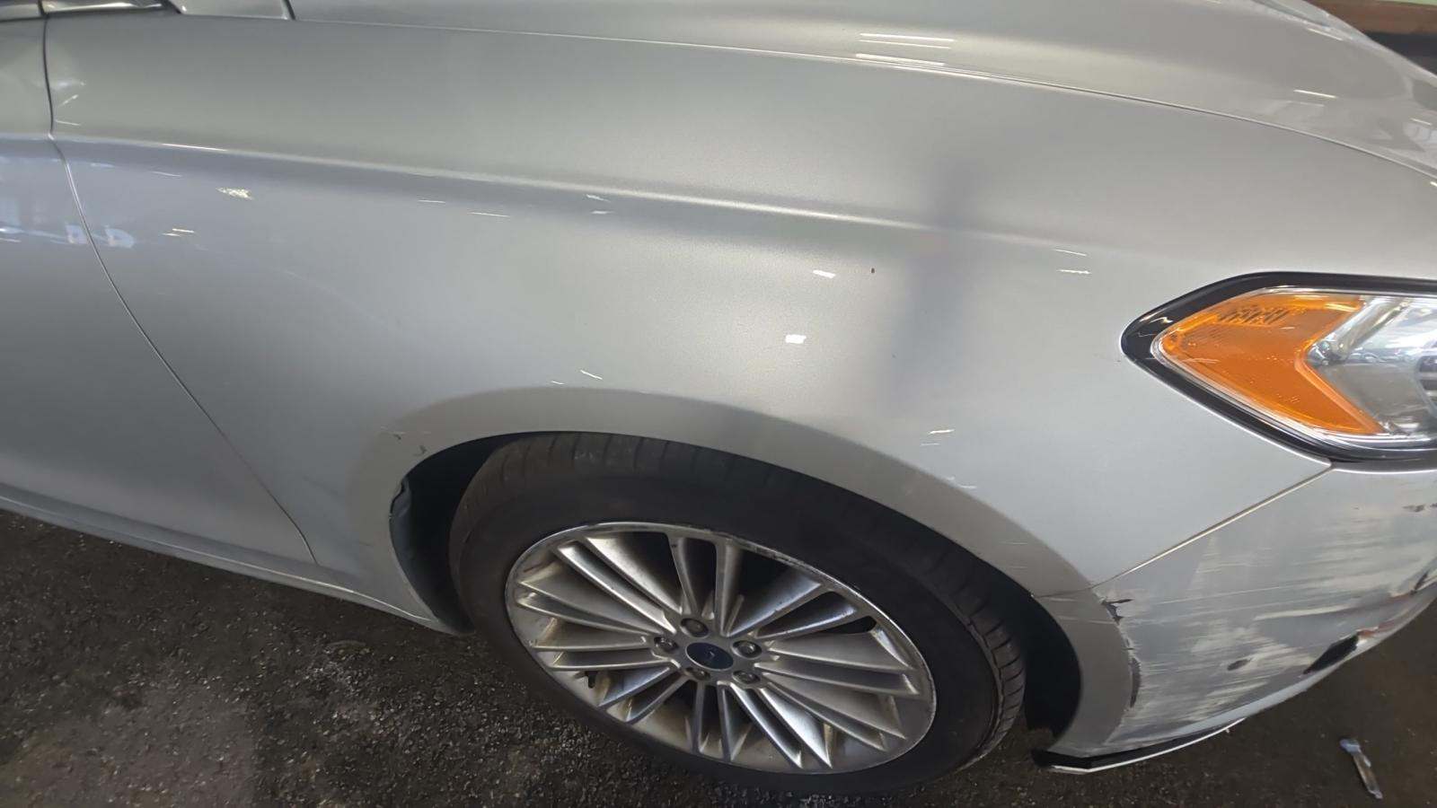 2015 Ford Fusion SE FWD