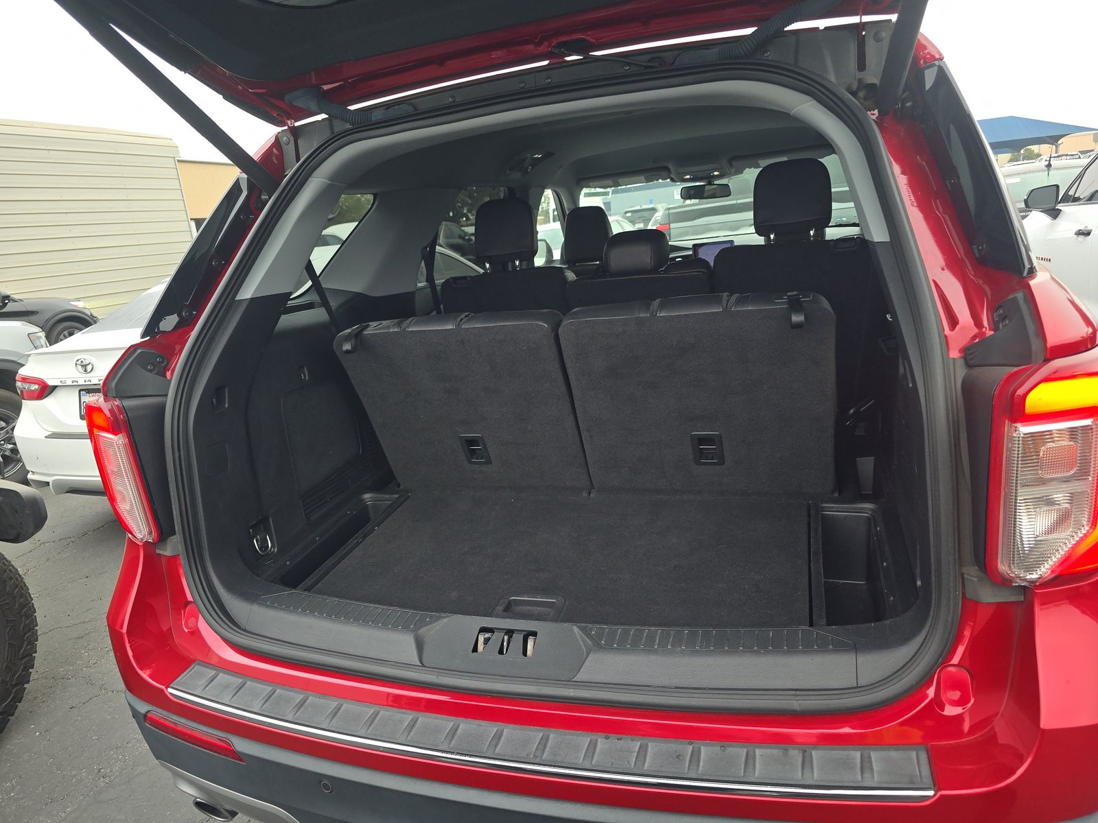 2022 Ford Explorer Hybrid Limited FWD