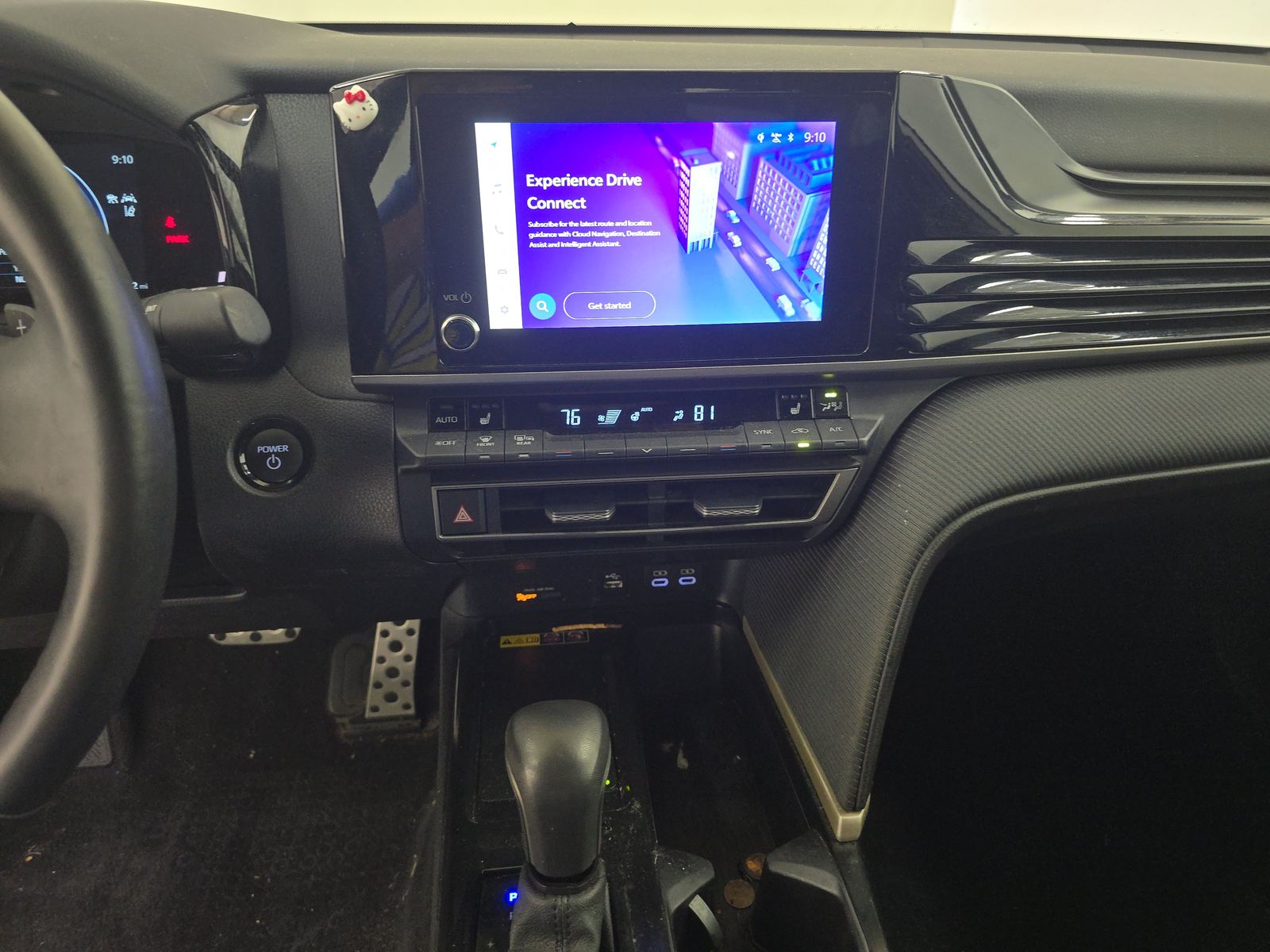 2025 Toyota Camry SE FWD