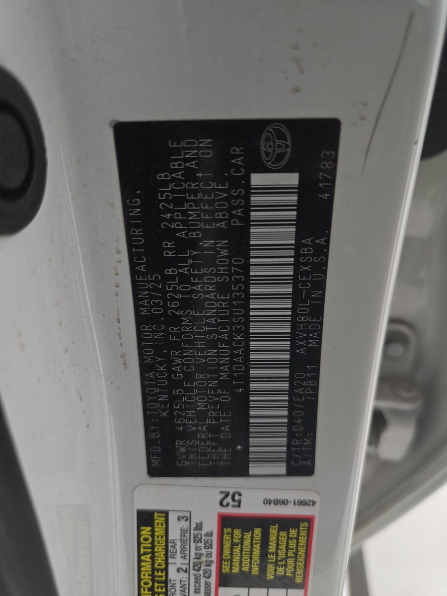 2025 Toyota Camry SE FWD