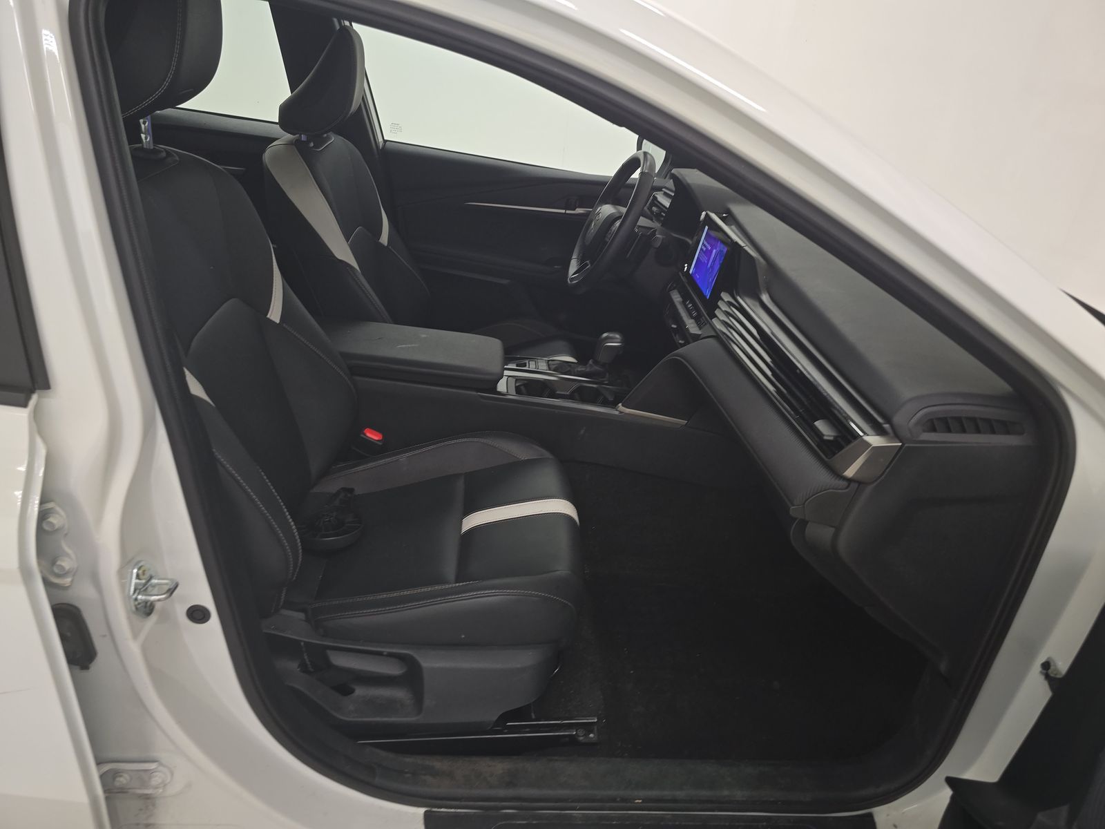 2025 Toyota Camry SE FWD