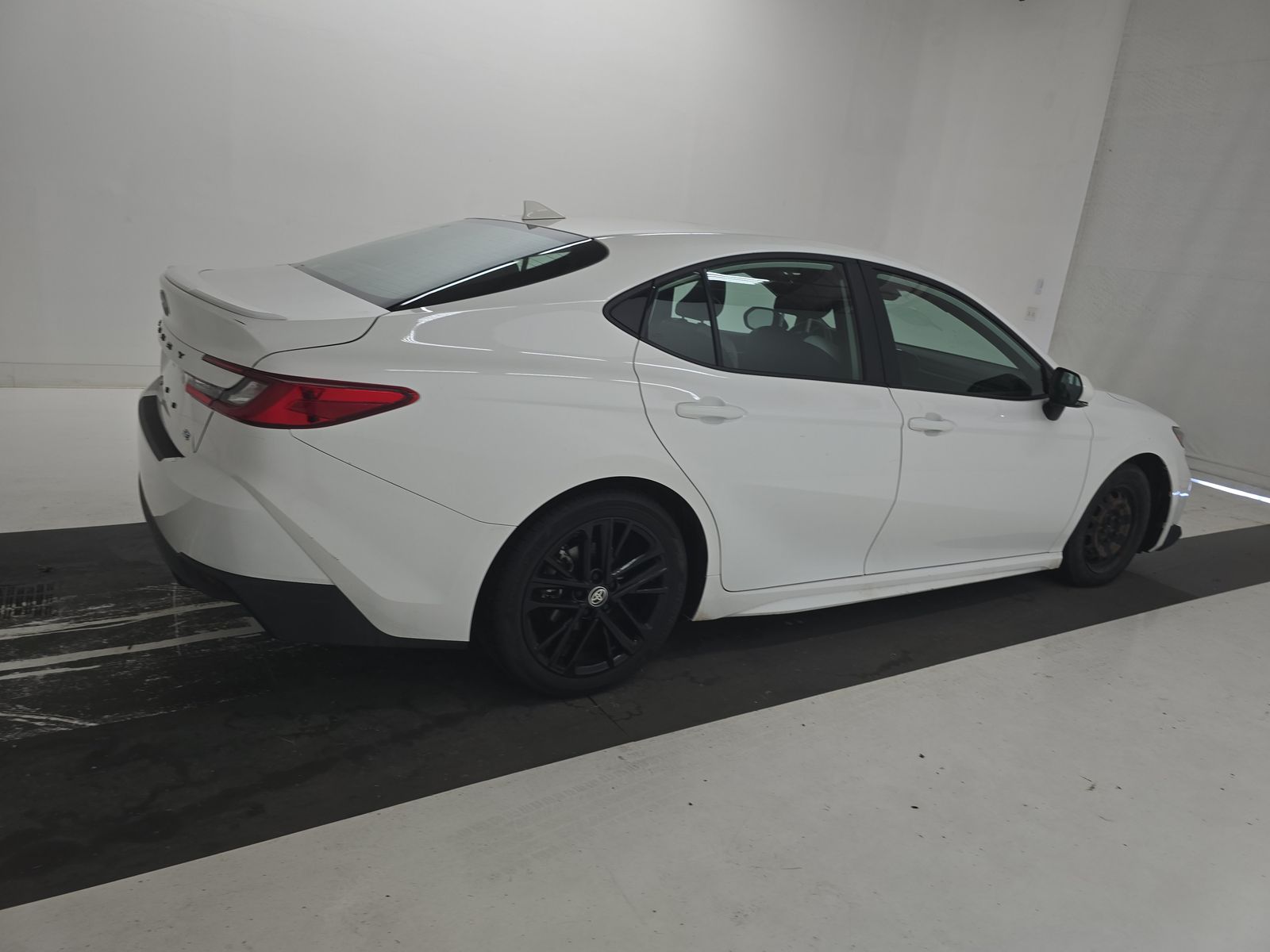 2025 Toyota Camry SE FWD