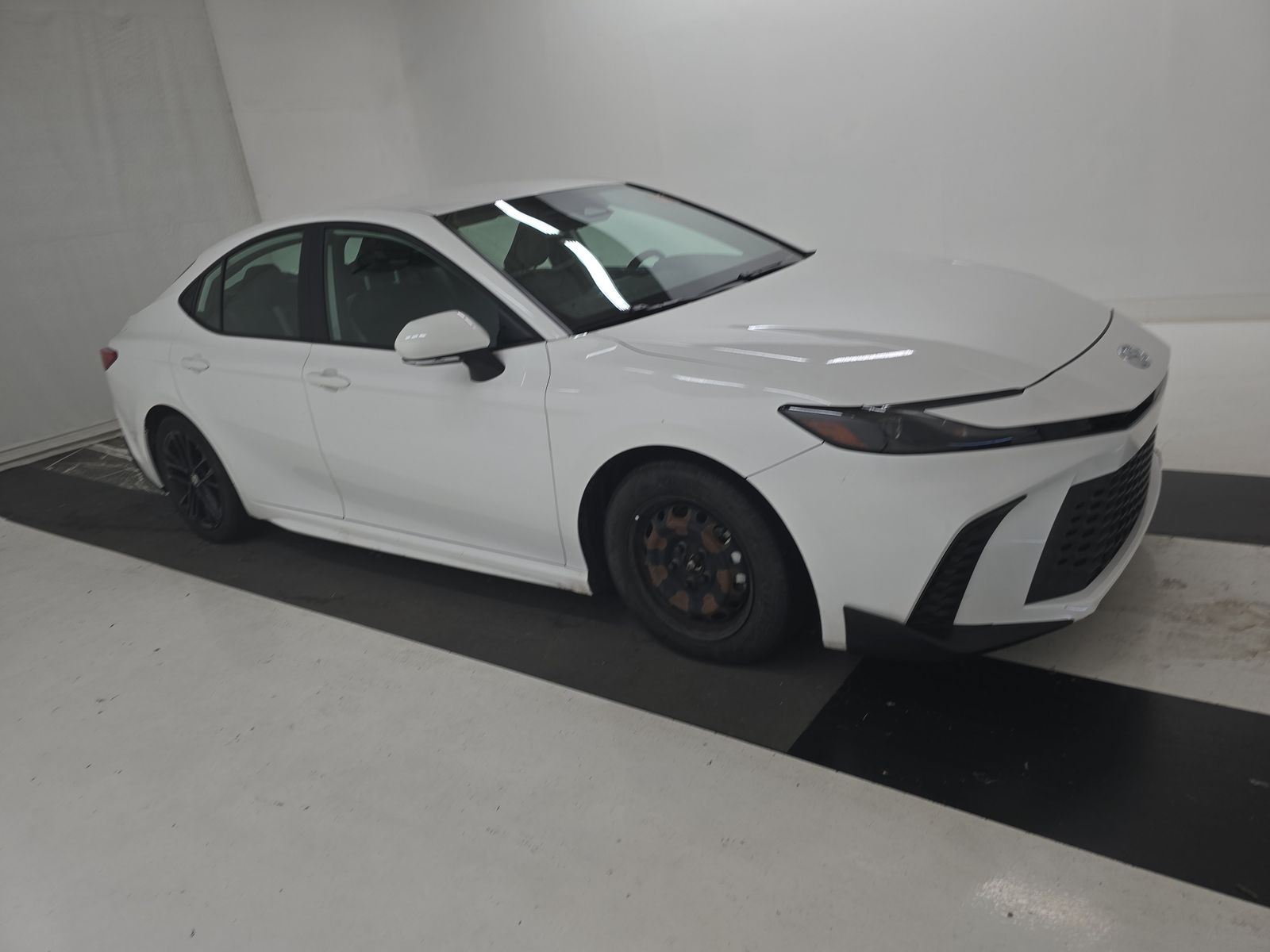 2025 Toyota Camry SE FWD