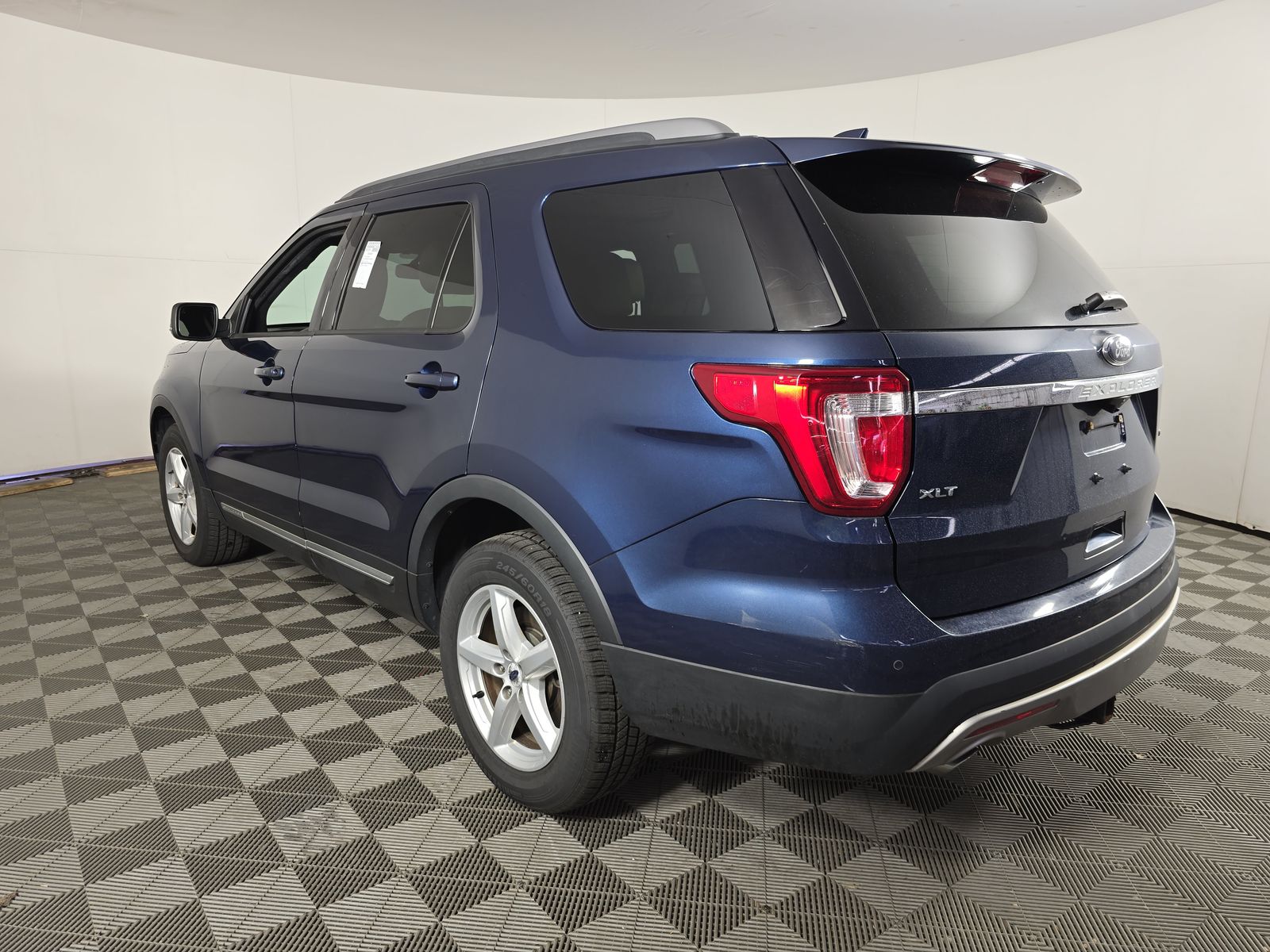 2017 Ford Explorer XLT AWD