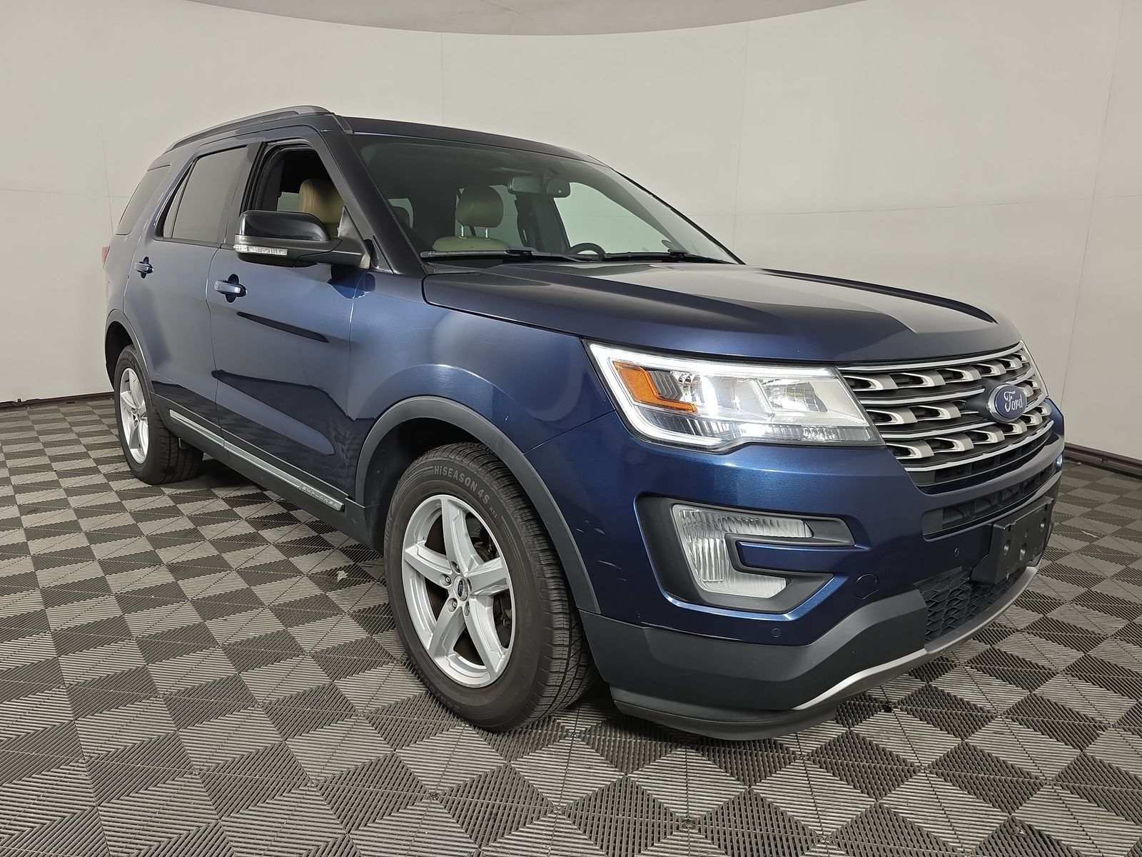 2017 Ford Explorer XLT AWD