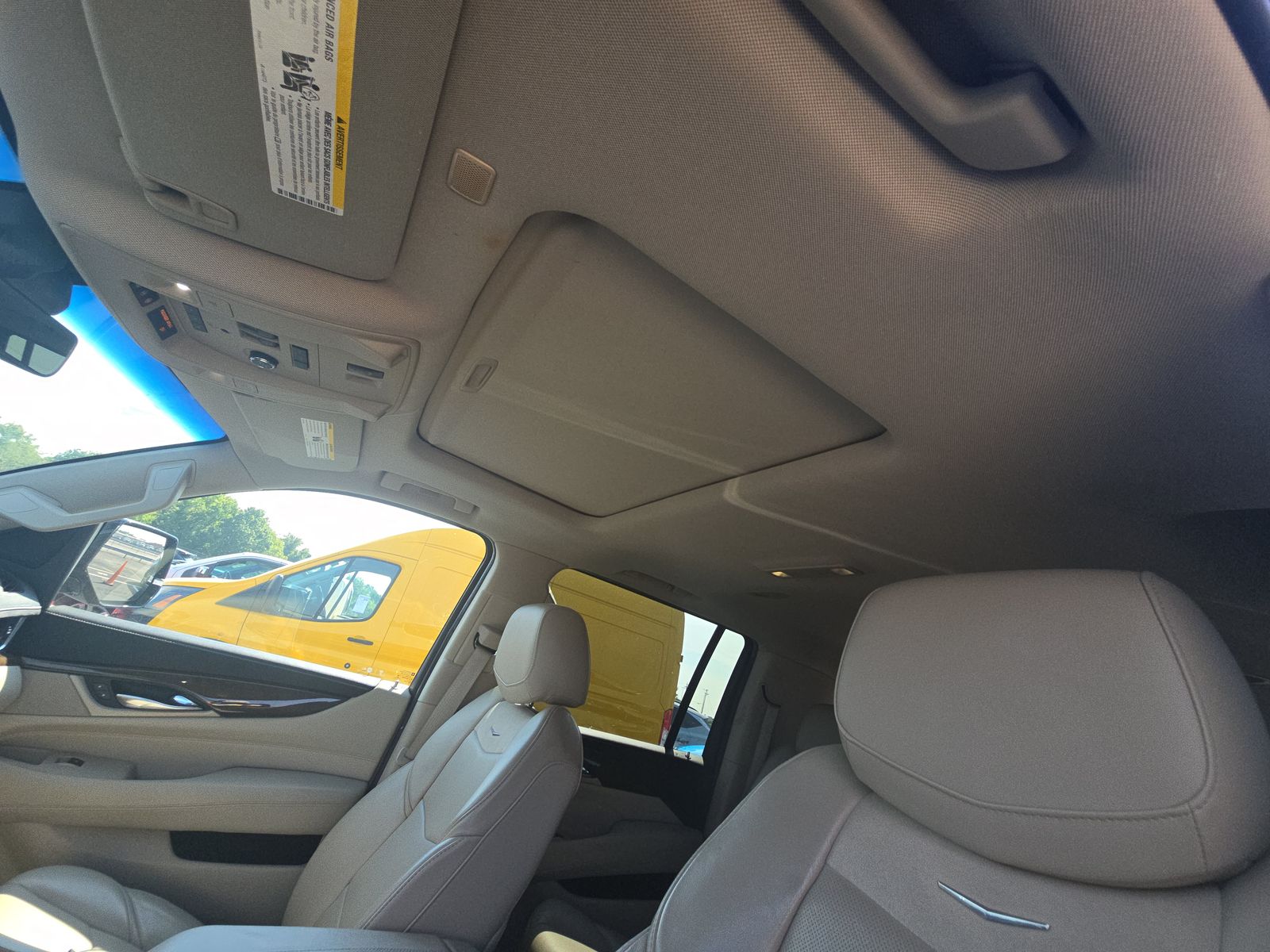 2018 Cadillac Escalade ESV Luxury AWD