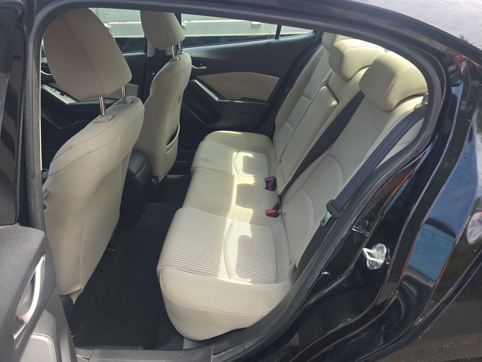 2015 MAZDA MAZDA3 i Touring FWD