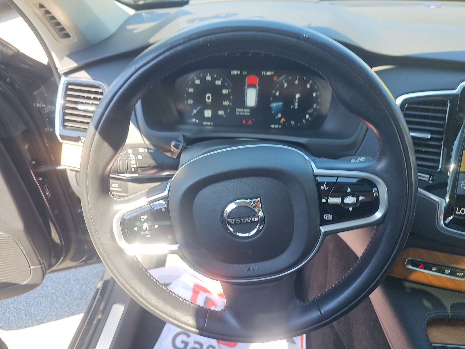 2021 Volvo XC90 T6 Momentum AWD
