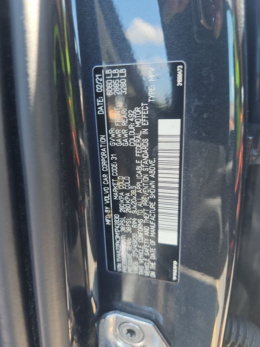 2021 Volvo XC90 T6 Momentum AWD