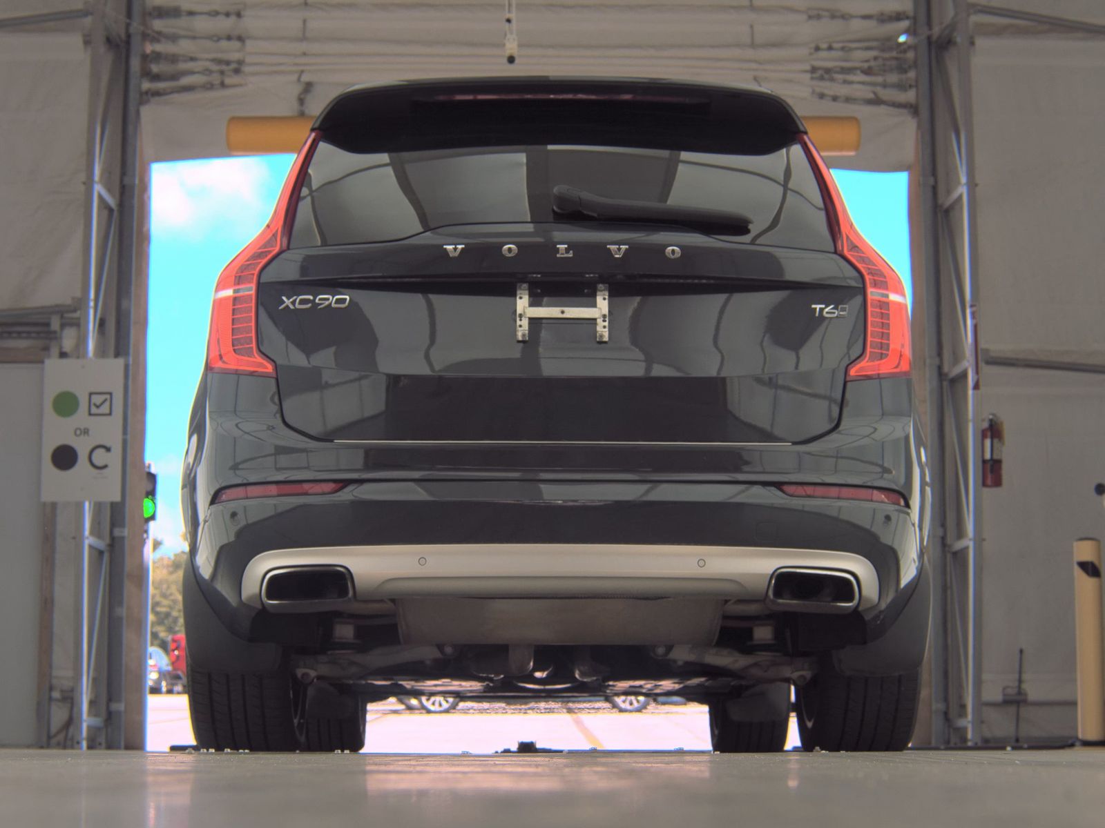2021 Volvo XC90 T6 Momentum AWD