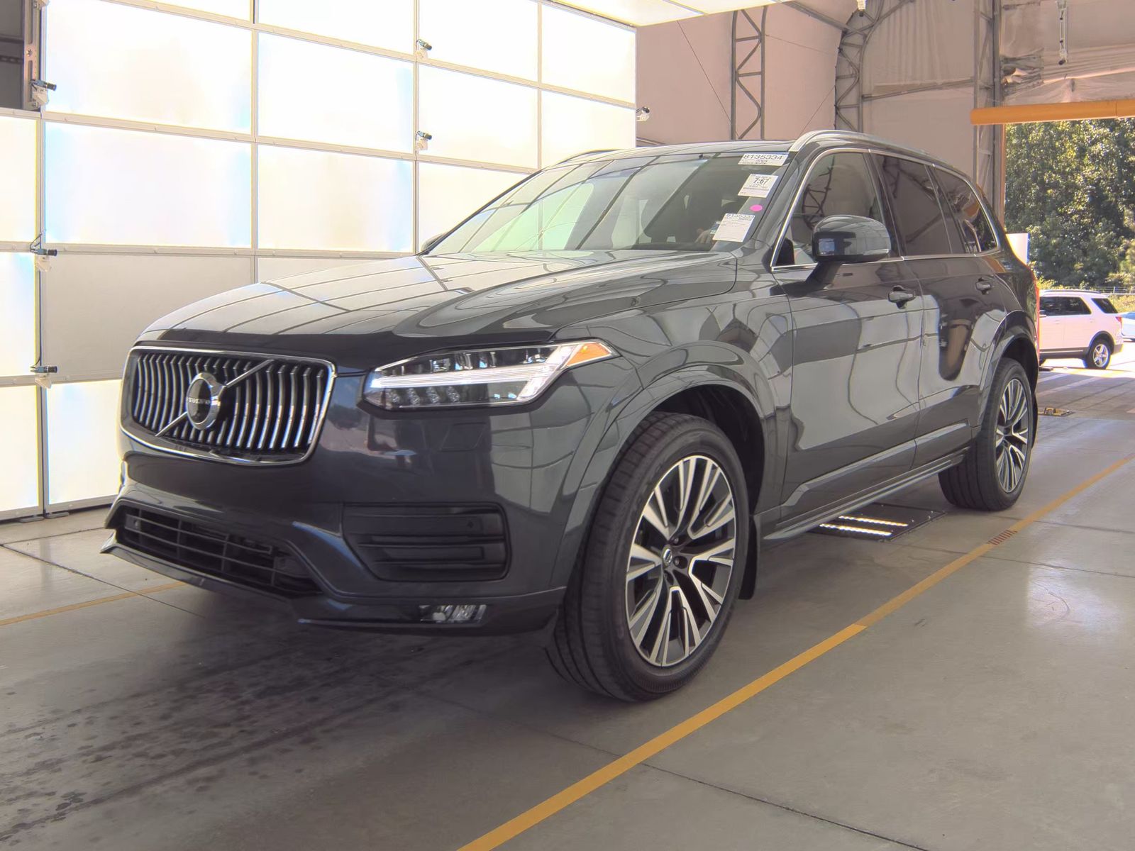 2021 Volvo XC90 T6 Momentum AWD