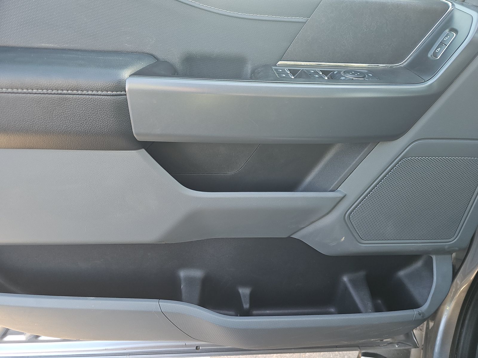 2024 Ford F-150 Hybrid XLT AWD