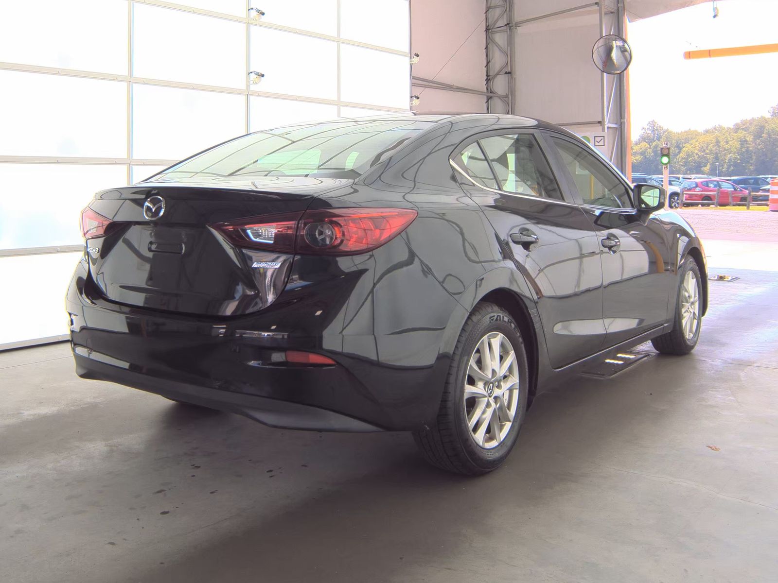 2015 MAZDA MAZDA3 i Touring FWD