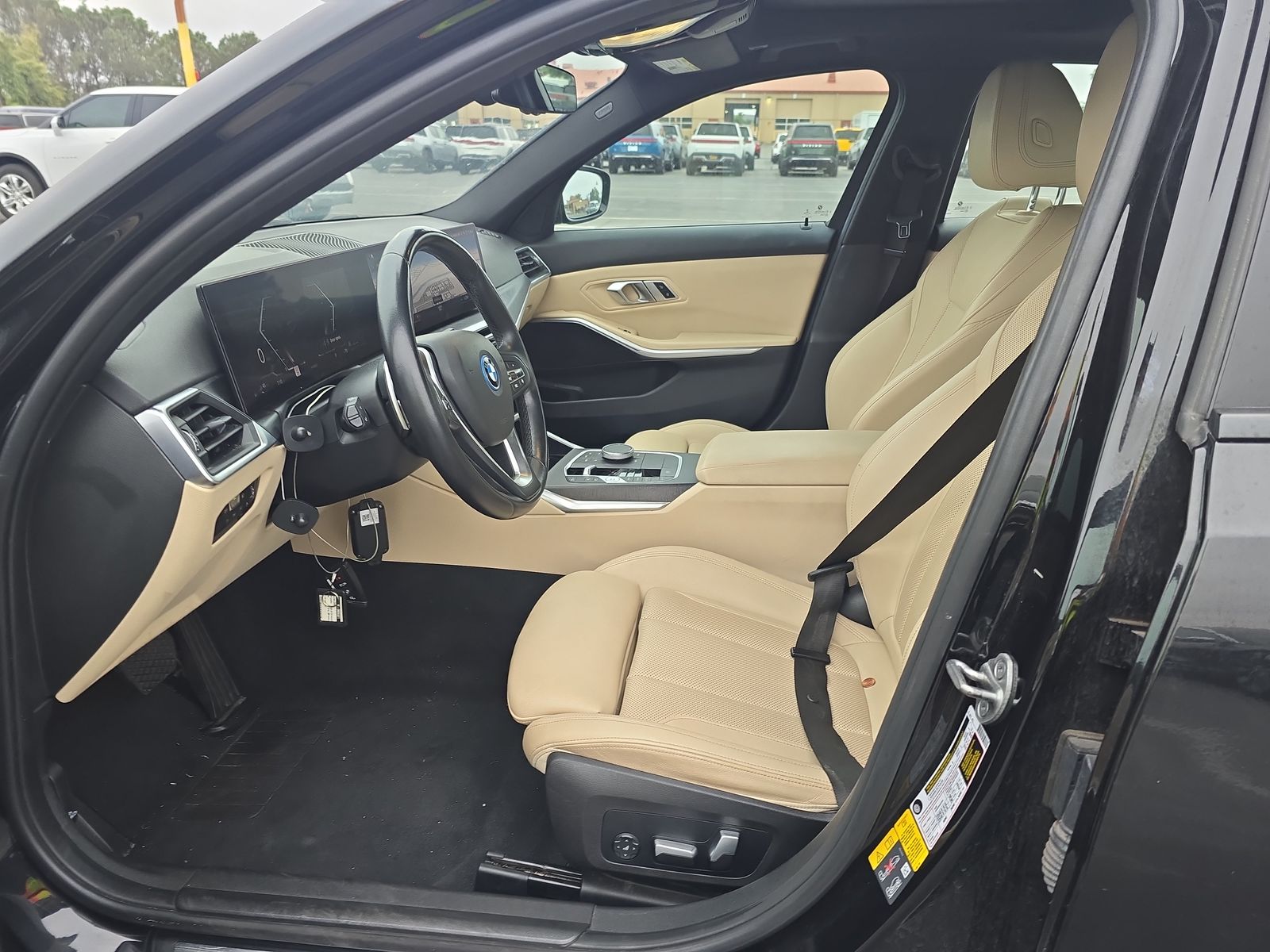 2023 BMW 3 Series 330e RWD