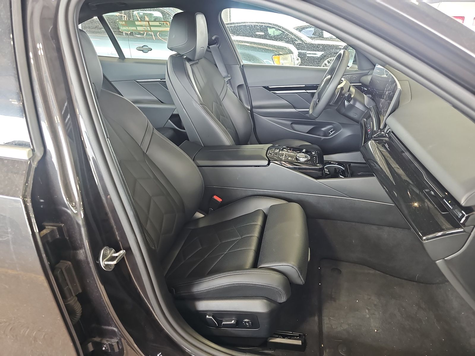 2024 BMW 5 Series 530i RWD