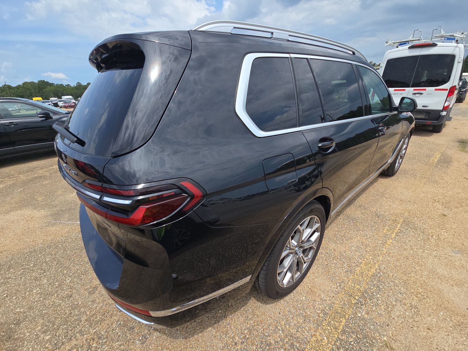 2025 BMW X7 xDrive40i AWD
