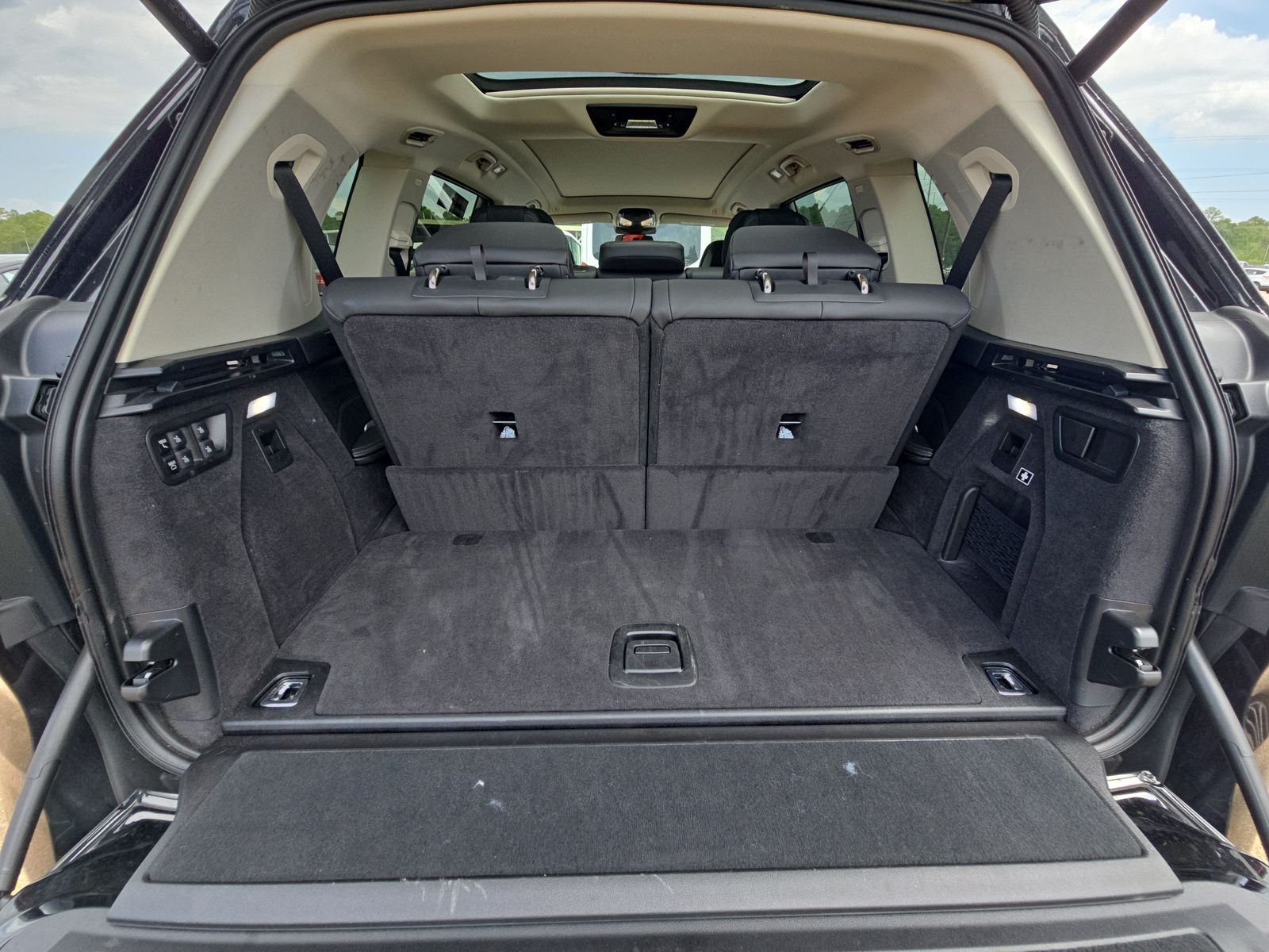2025 BMW X7 xDrive40i AWD
