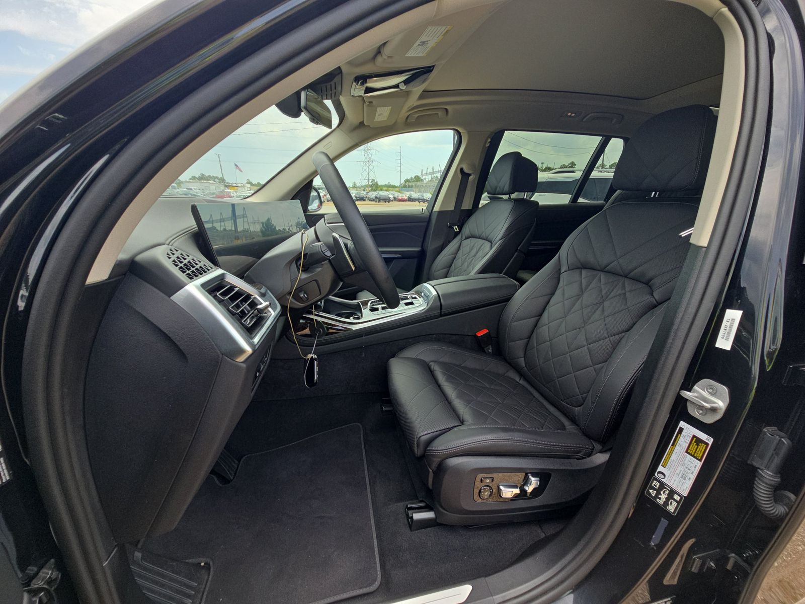 2025 BMW X7 xDrive40i AWD