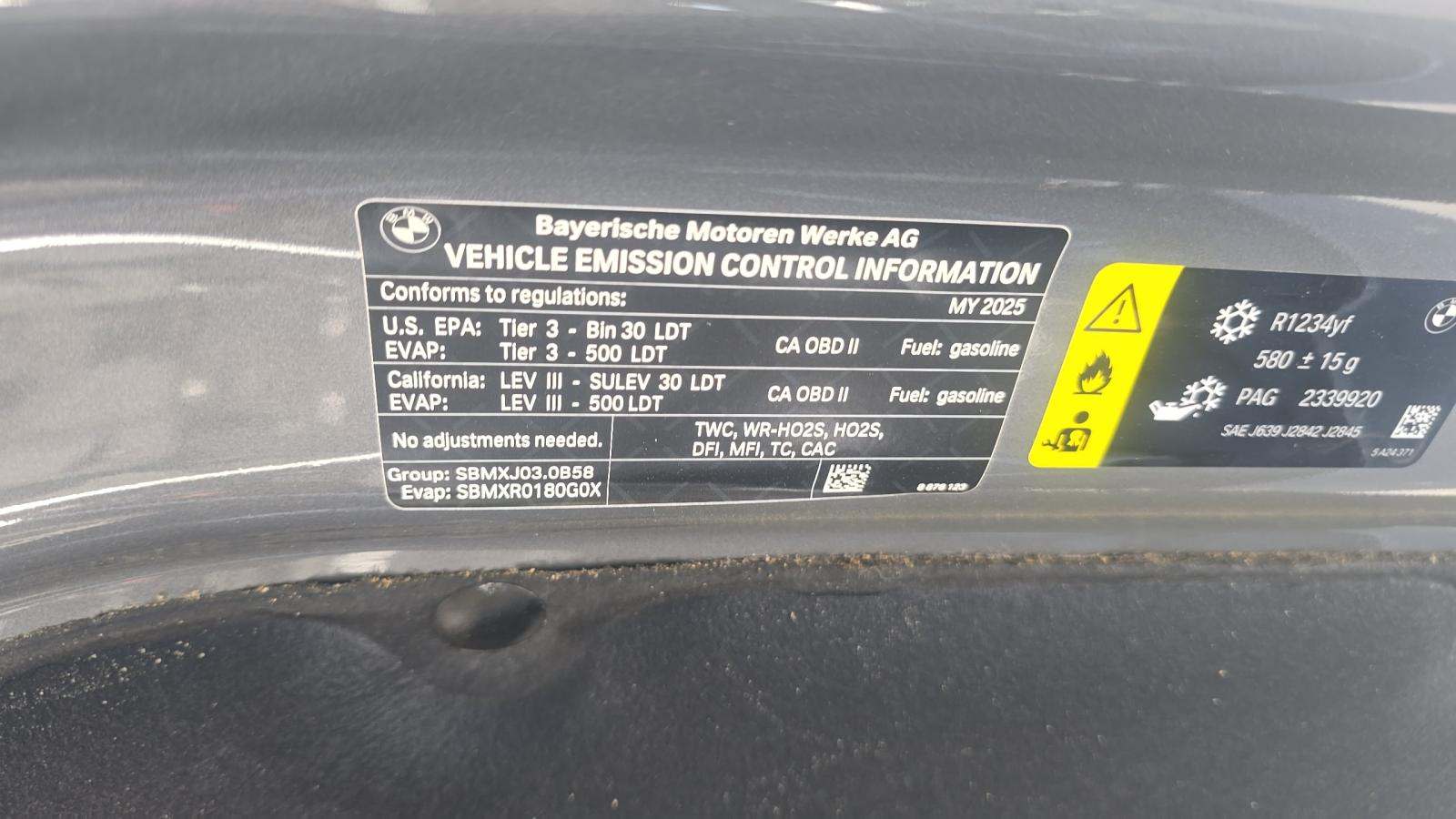 2025 BMW X6 xDrive40i AWD