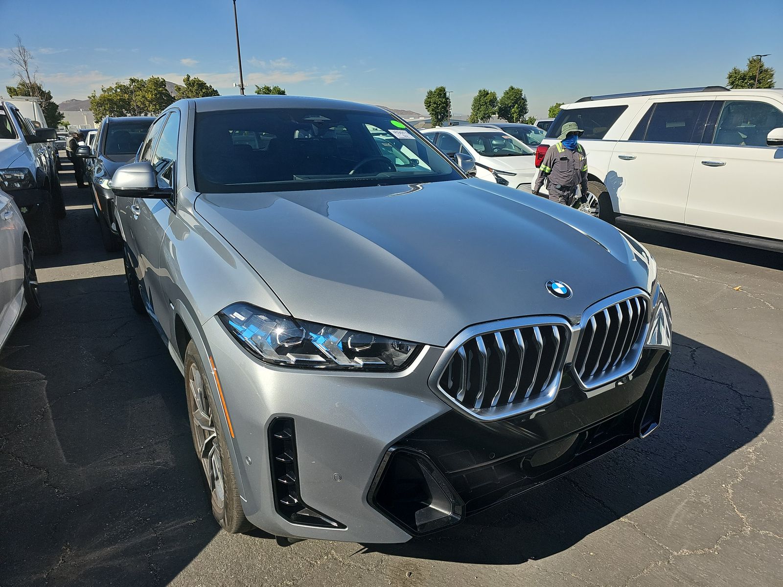 2025 BMW X6 xDrive40i AWD