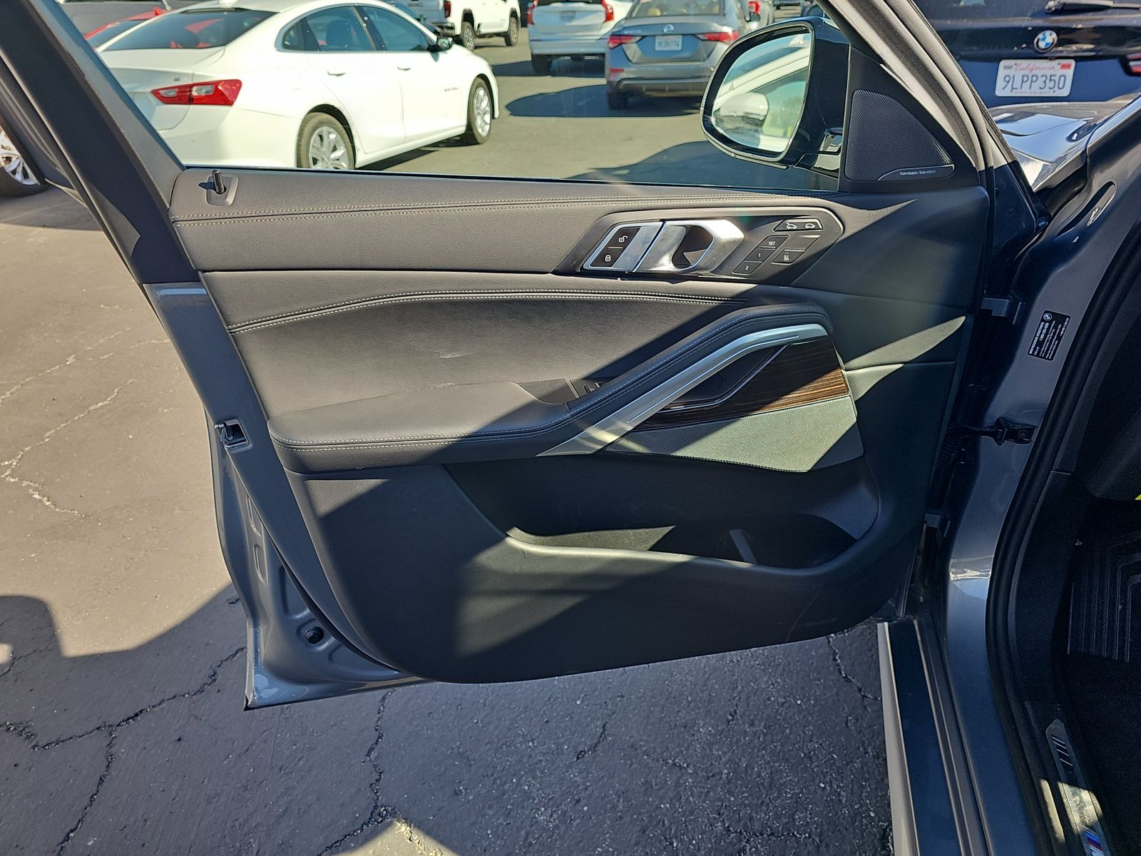 2025 BMW X6 xDrive40i AWD