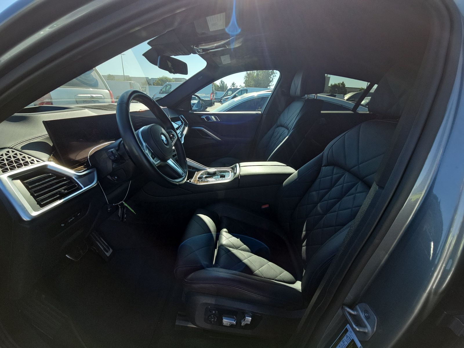 2025 BMW X6 xDrive40i AWD