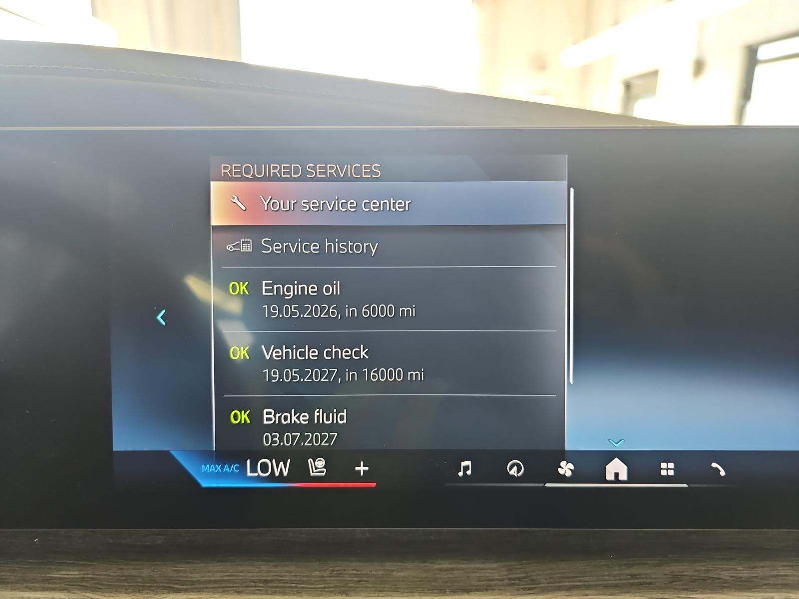 2025 BMW 7 Series 740i RWD