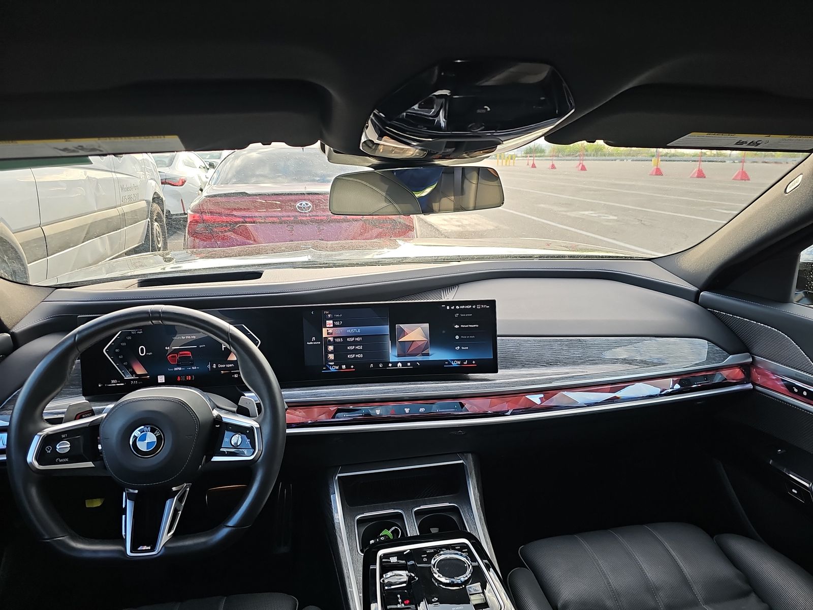 2025 BMW 7 Series 740i RWD