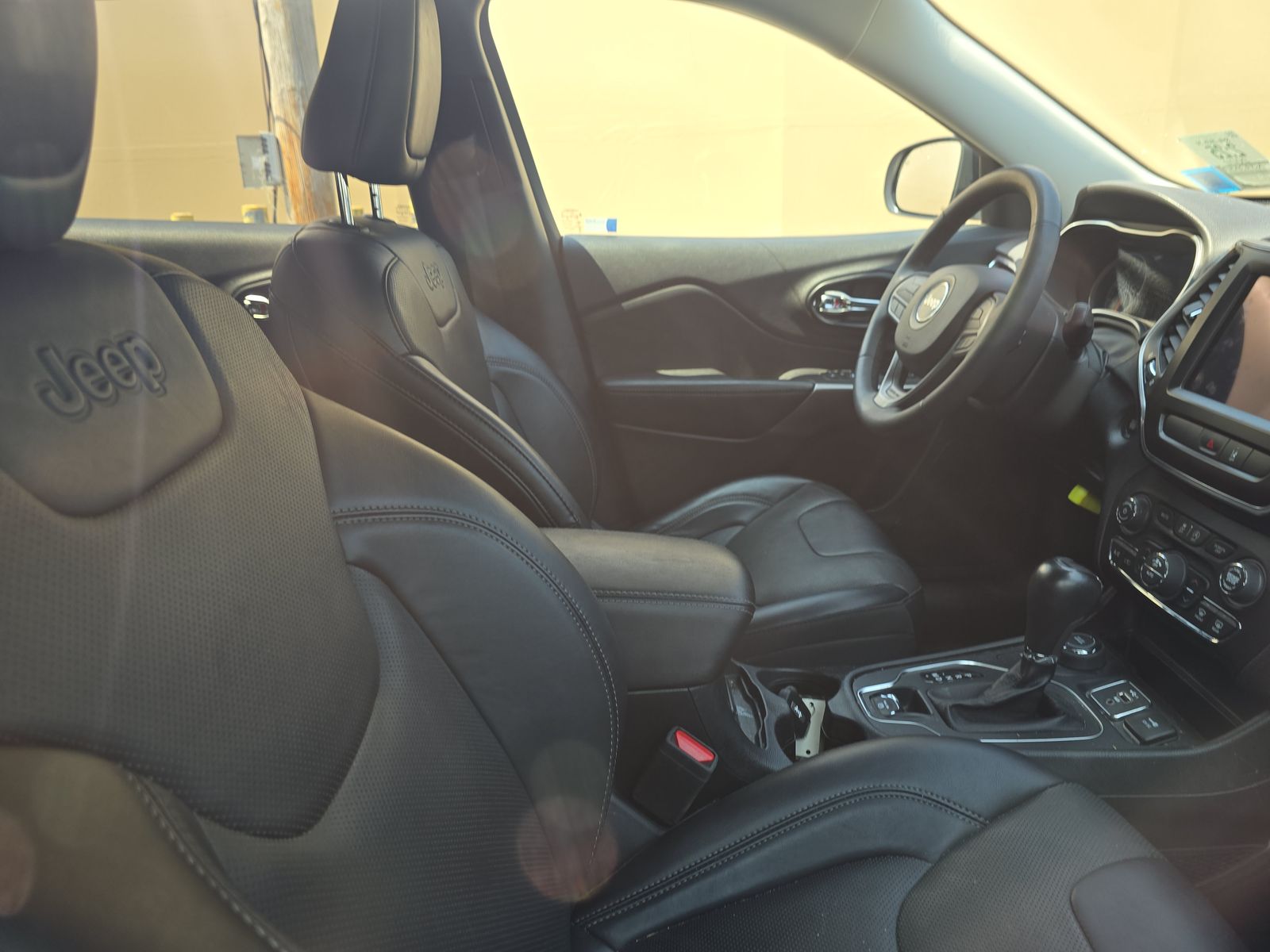 2022 Jeep Cherokee Latitude Lux AWD