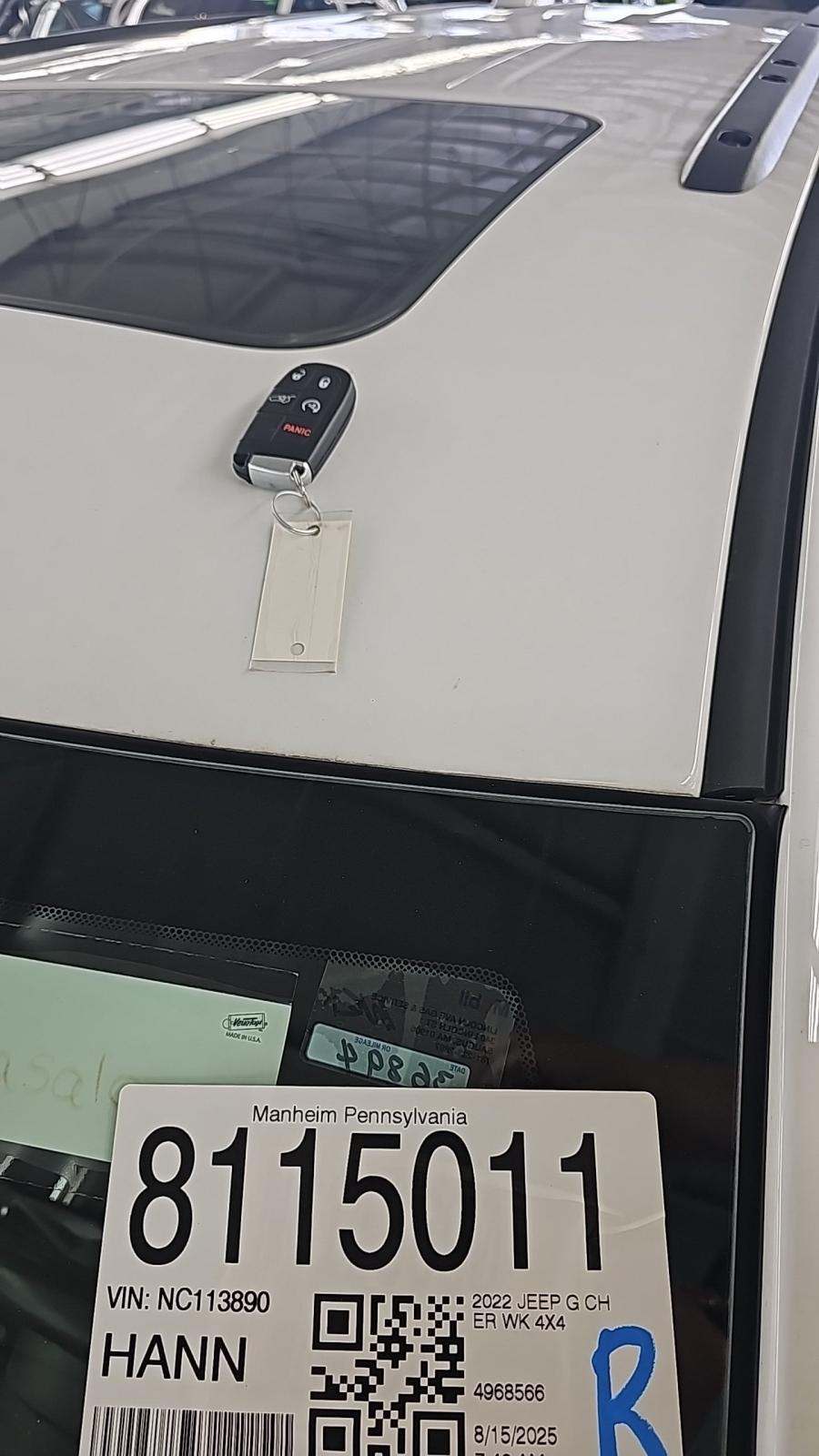 2022 Jeep Grand Cherokee Laredo X AWD