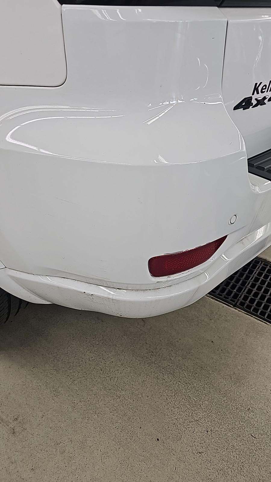 2022 Jeep Grand Cherokee Laredo X AWD