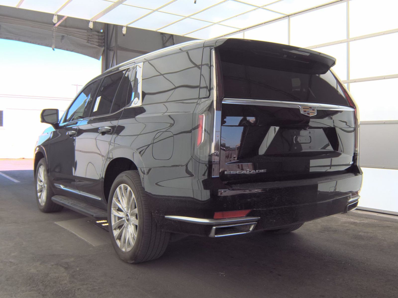 2024 Cadillac Escalade Luxury RWD