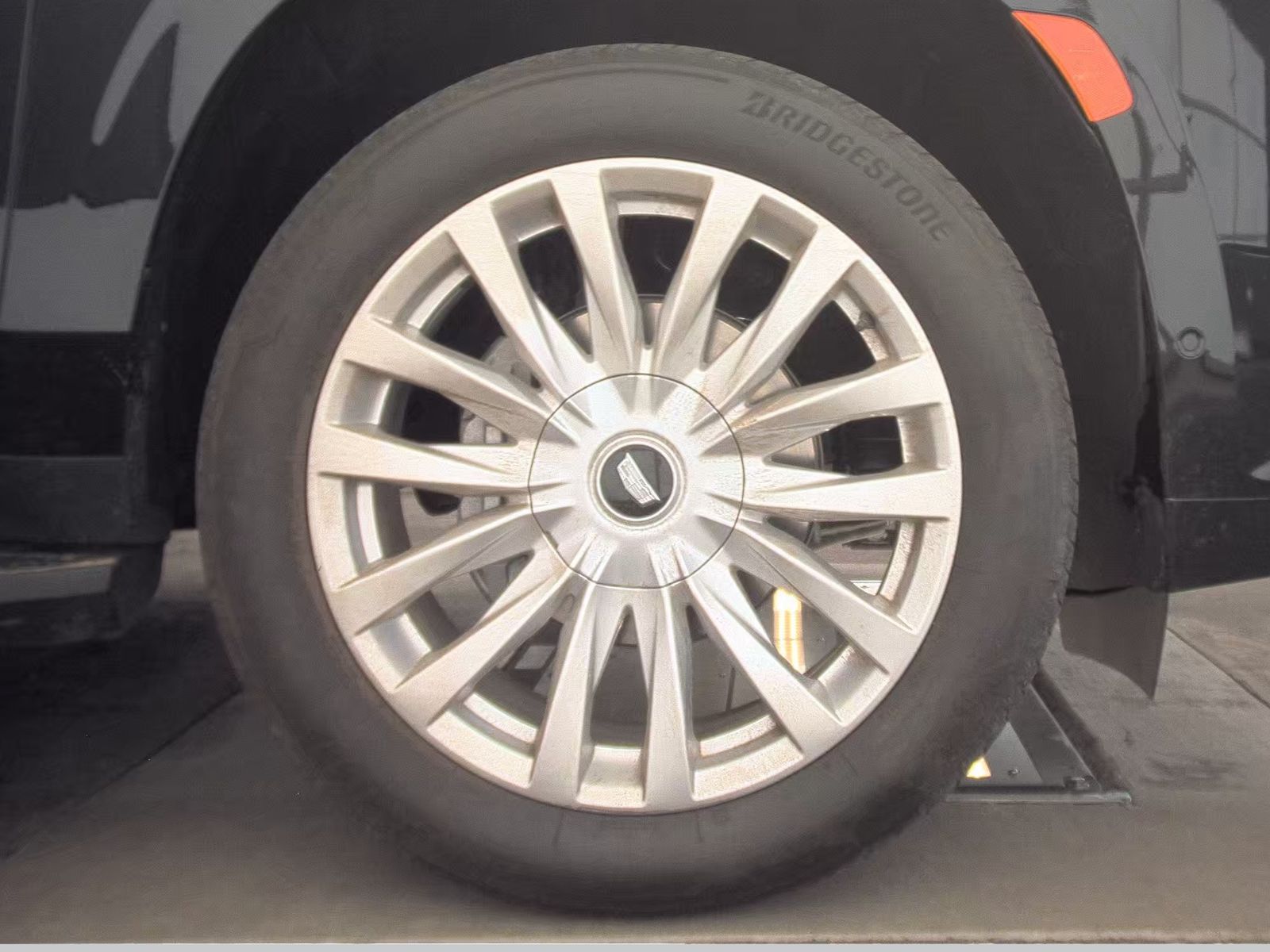2024 Cadillac Escalade Luxury RWD