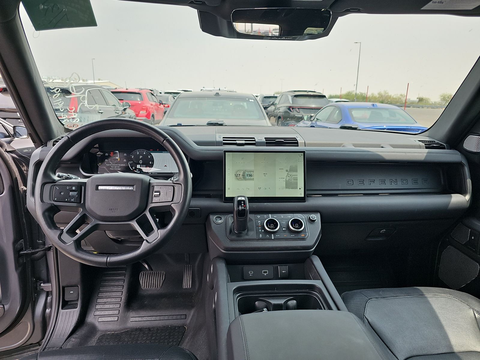 2024 Land Rover Defender 130 X-Dynamic SE AWD