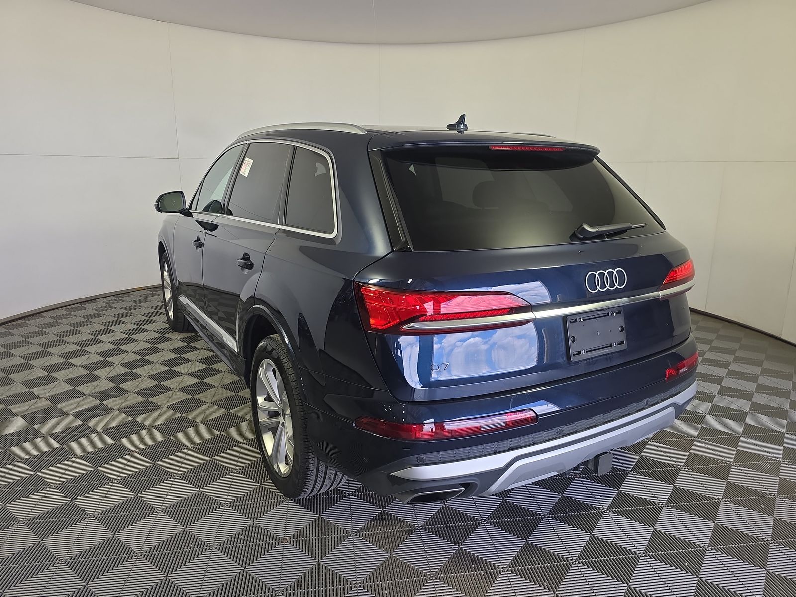 2025 Audi Q7 Premium Plus AWD