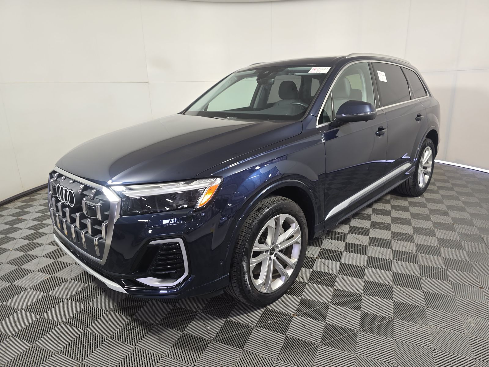 2025 Audi Q7 Premium Plus AWD