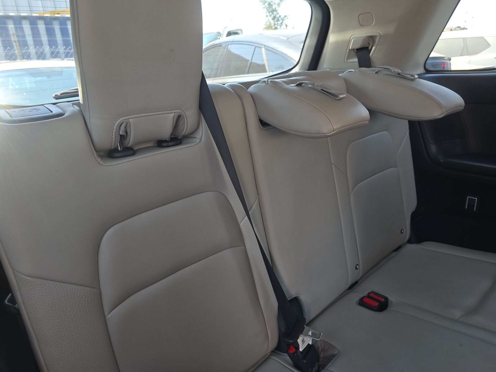 2022 Nissan Pathfinder SL FWD
