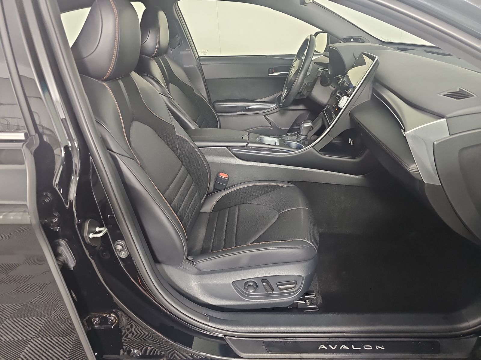 2022 Toyota Avalon Touring FWD