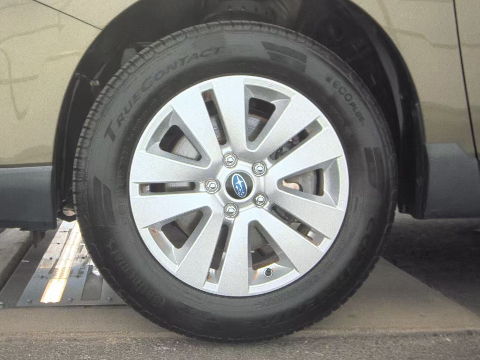 2018 Subaru Outback 2.5i Premium AWD