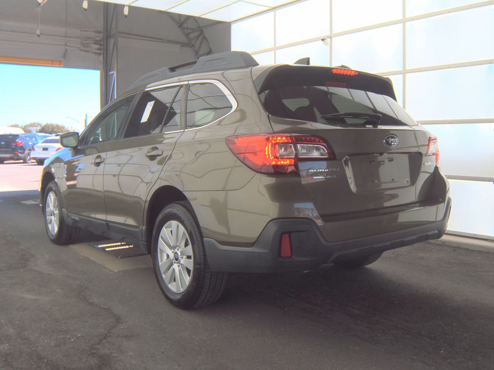 2018 Subaru Outback 2.5i Premium AWD