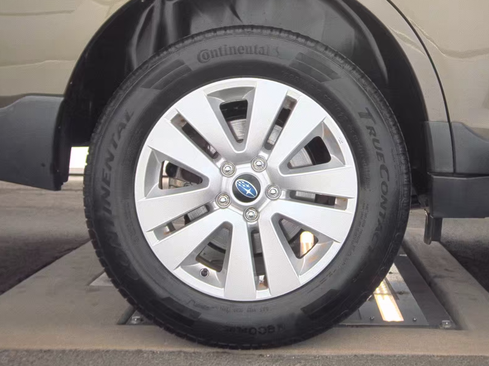 2018 Subaru Outback 2.5i Premium AWD