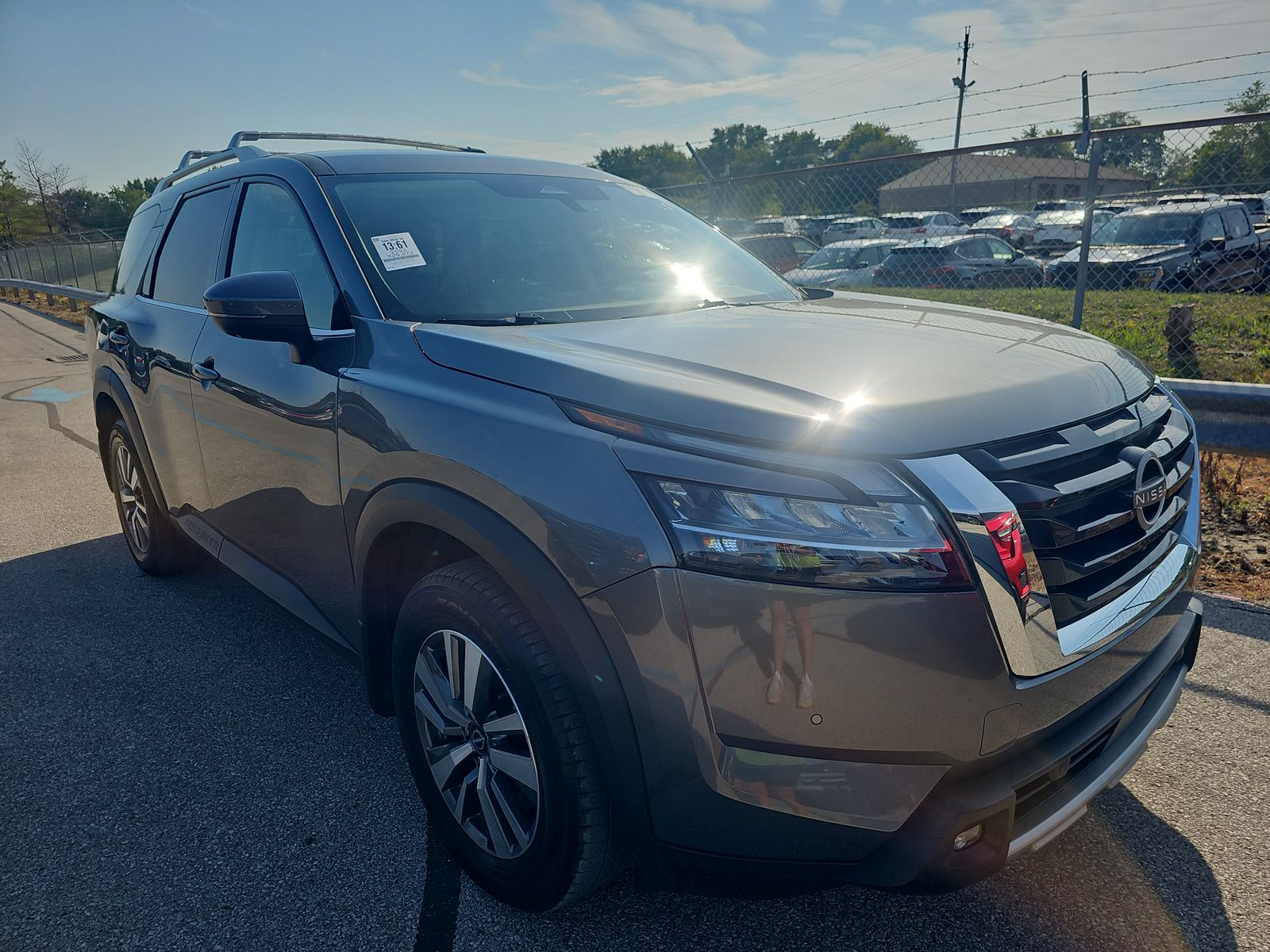 2022 Nissan Pathfinder SL AWD
