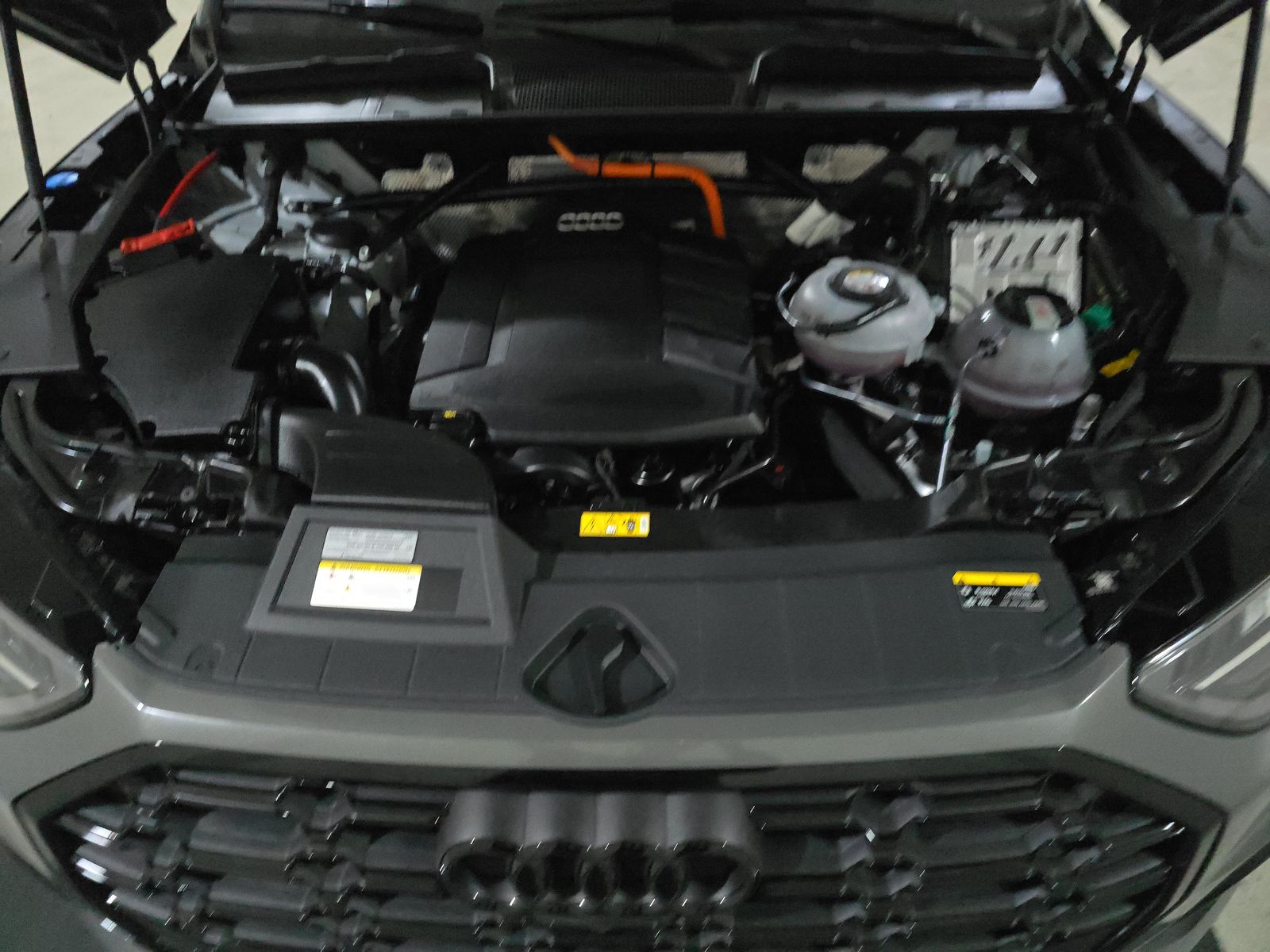 2024 Audi Q5 e Plug-In Hybrid S line Premium Plus AWD