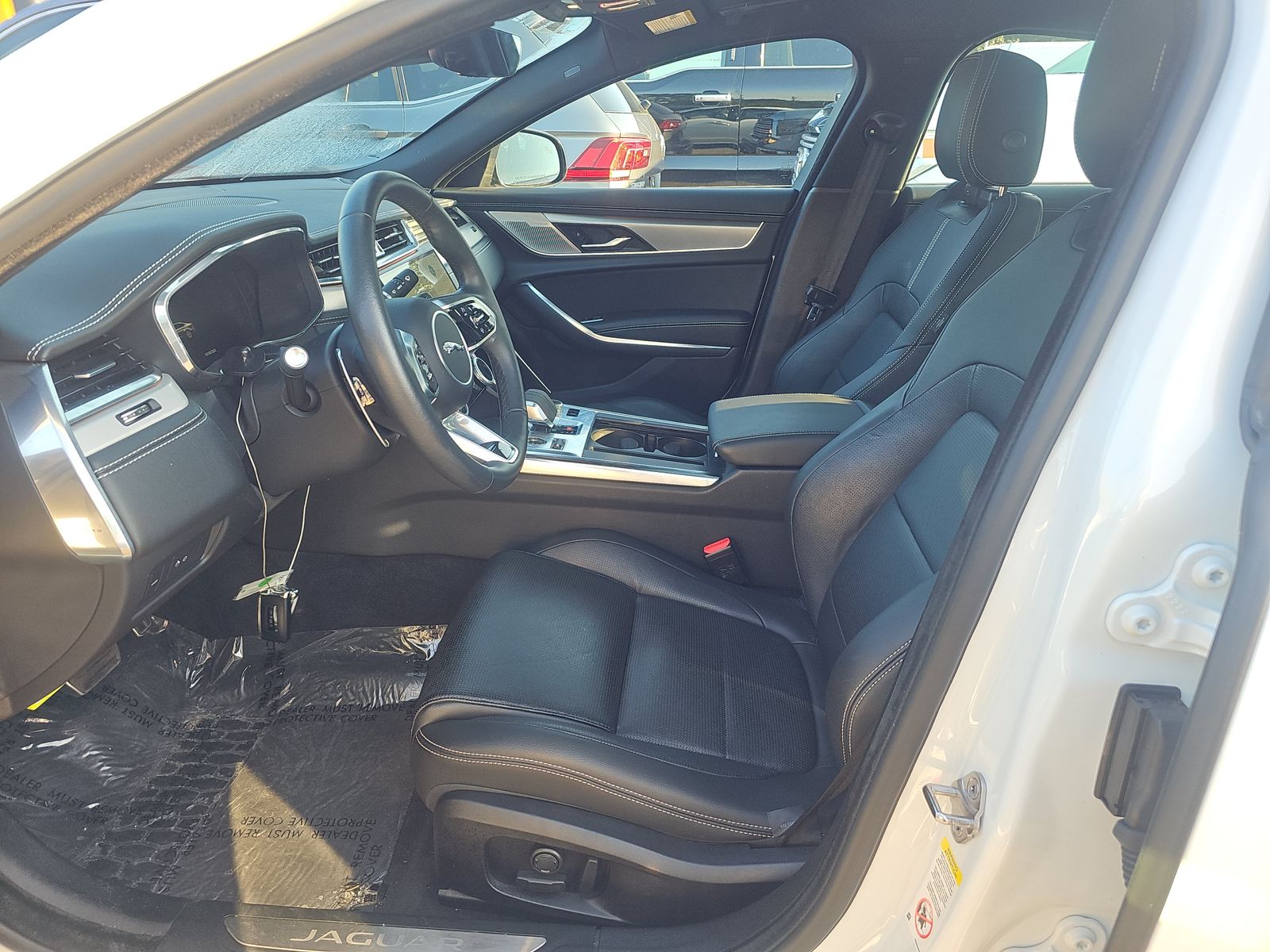 2024 Jaguar XF R-Dynamic SE RWD