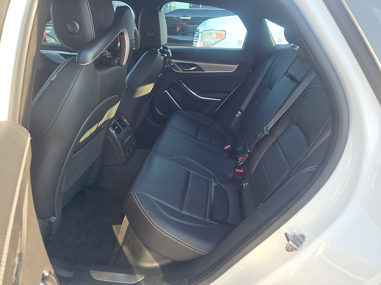 2024 Jaguar XF R-Dynamic SE RWD