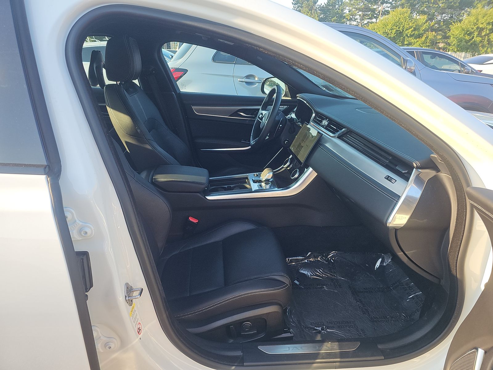 2024 Jaguar XF R-Dynamic SE RWD