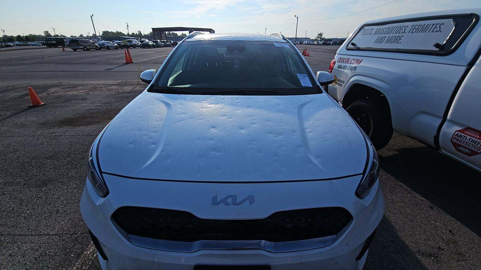 2022 Kia Niro LXS SE FWD