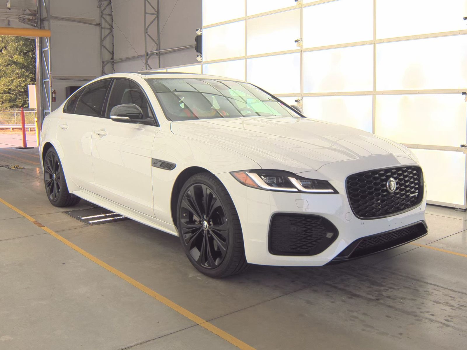 2024 Jaguar XF R-Dynamic SE RWD