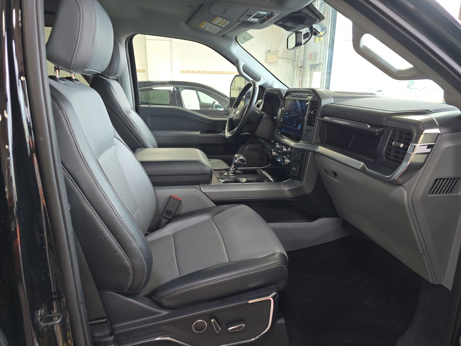 2022 Ford F-150 Lariat AWD