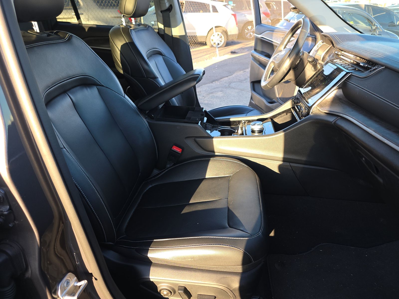 2022 Jeep Grand Cherokee Limited RWD